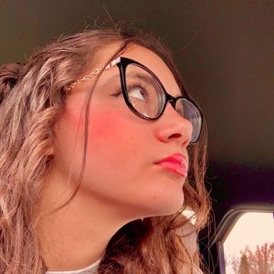 Meet your Posher, Allie